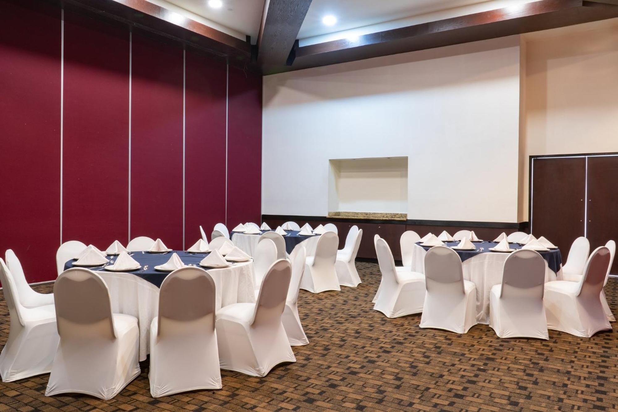 Fiesta Inn Tepic Exterior foto